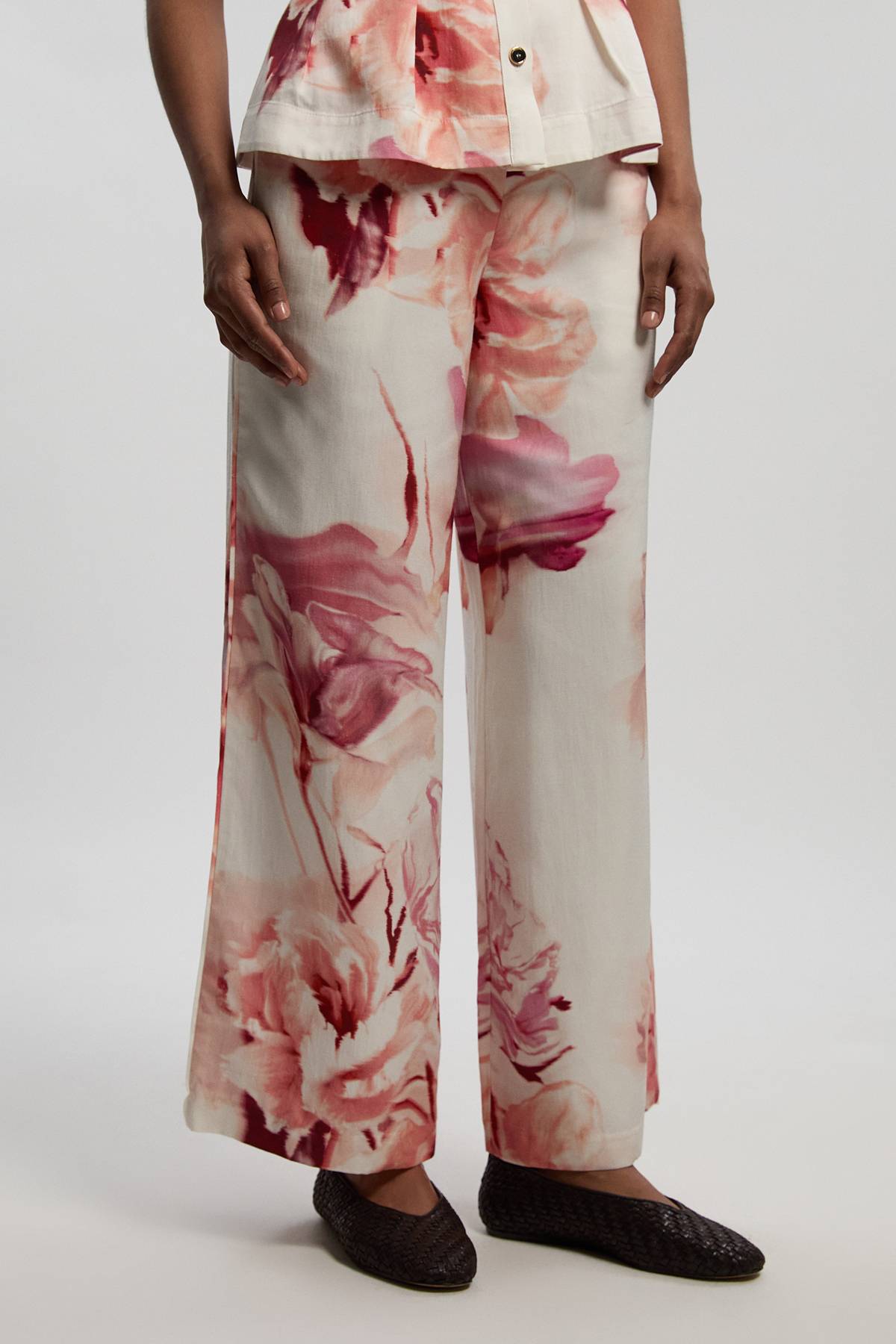 KarenMillen Pantalon Droit Tissé Floral En Lin Viscose Premium