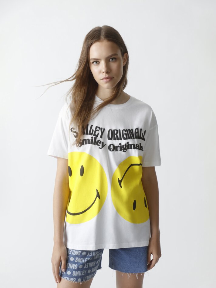 Camiseta Smiley - Areia