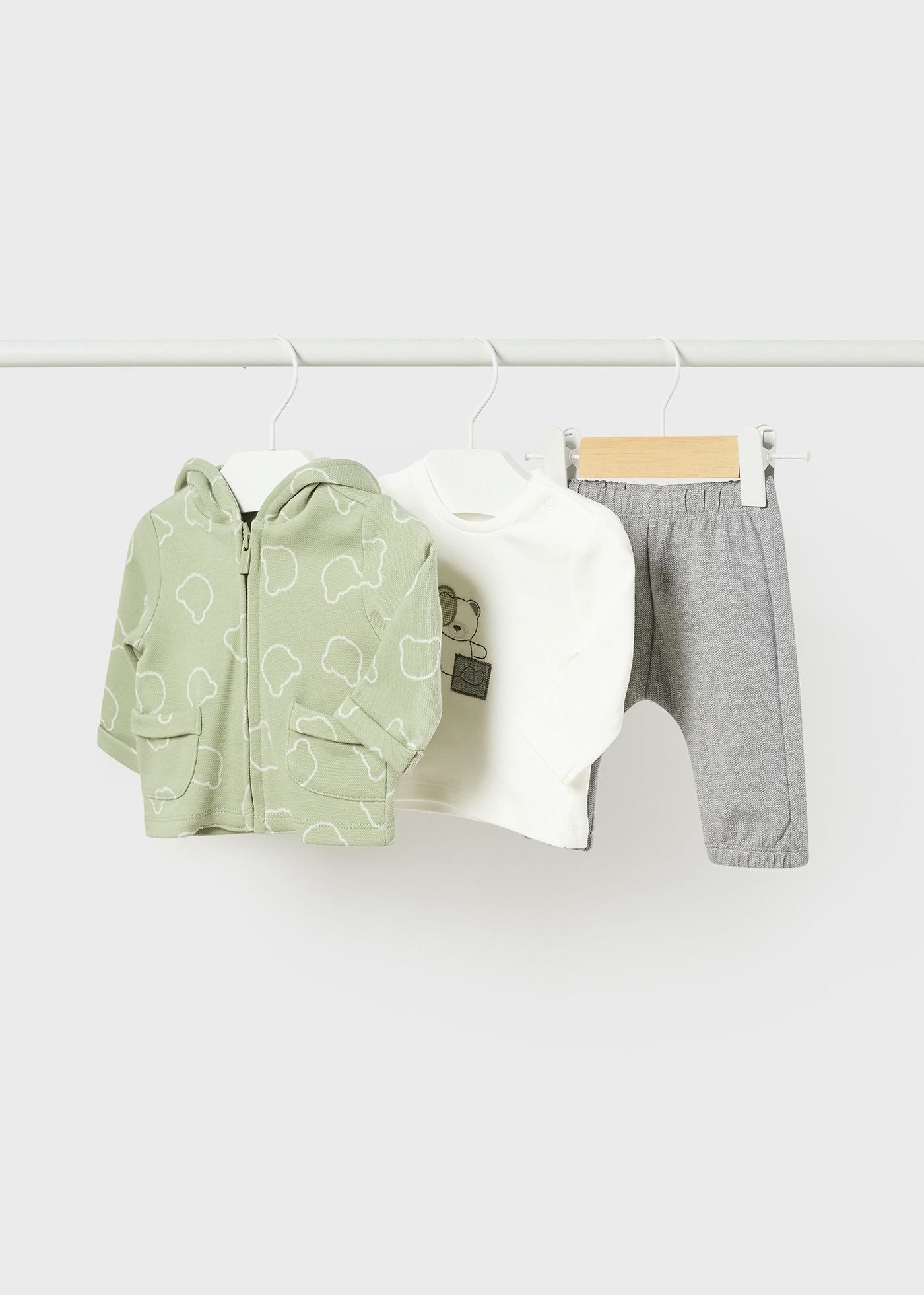 Conjunto de moletom de 3 peças Better Cotton para recém-nascidos