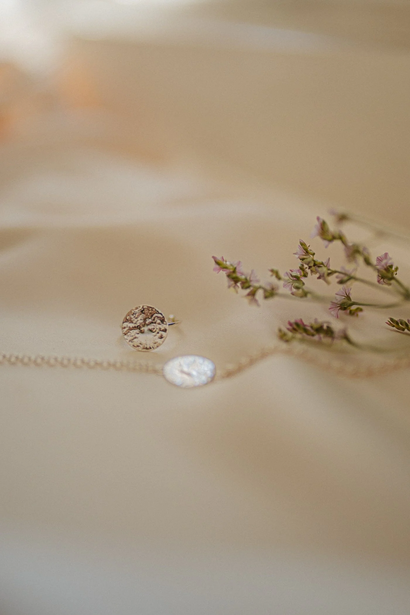 HESTIA - Bague rond martelé plaqué argent | Argent
