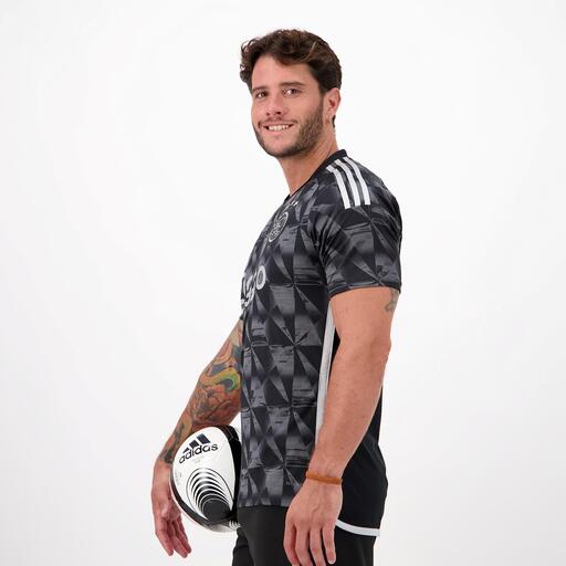 Terceiro uniforme do Ajax 23/24