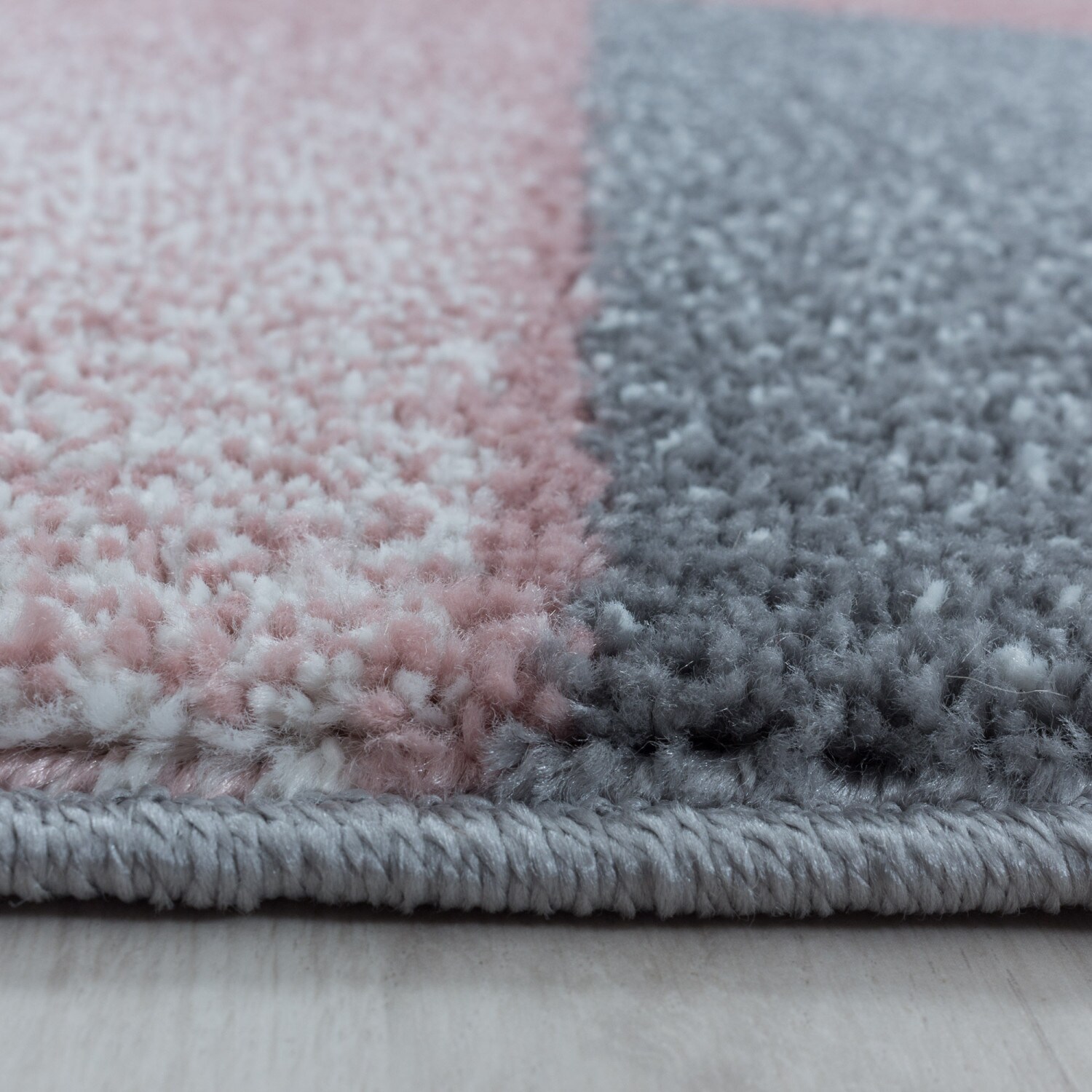 Wunderschöne Kurzflor Teppich, Moderner Designer Teppich rechteckig, Höhe 11 mm