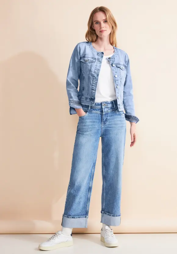 Hellblaue Jeansjacke - heavy bright bleach