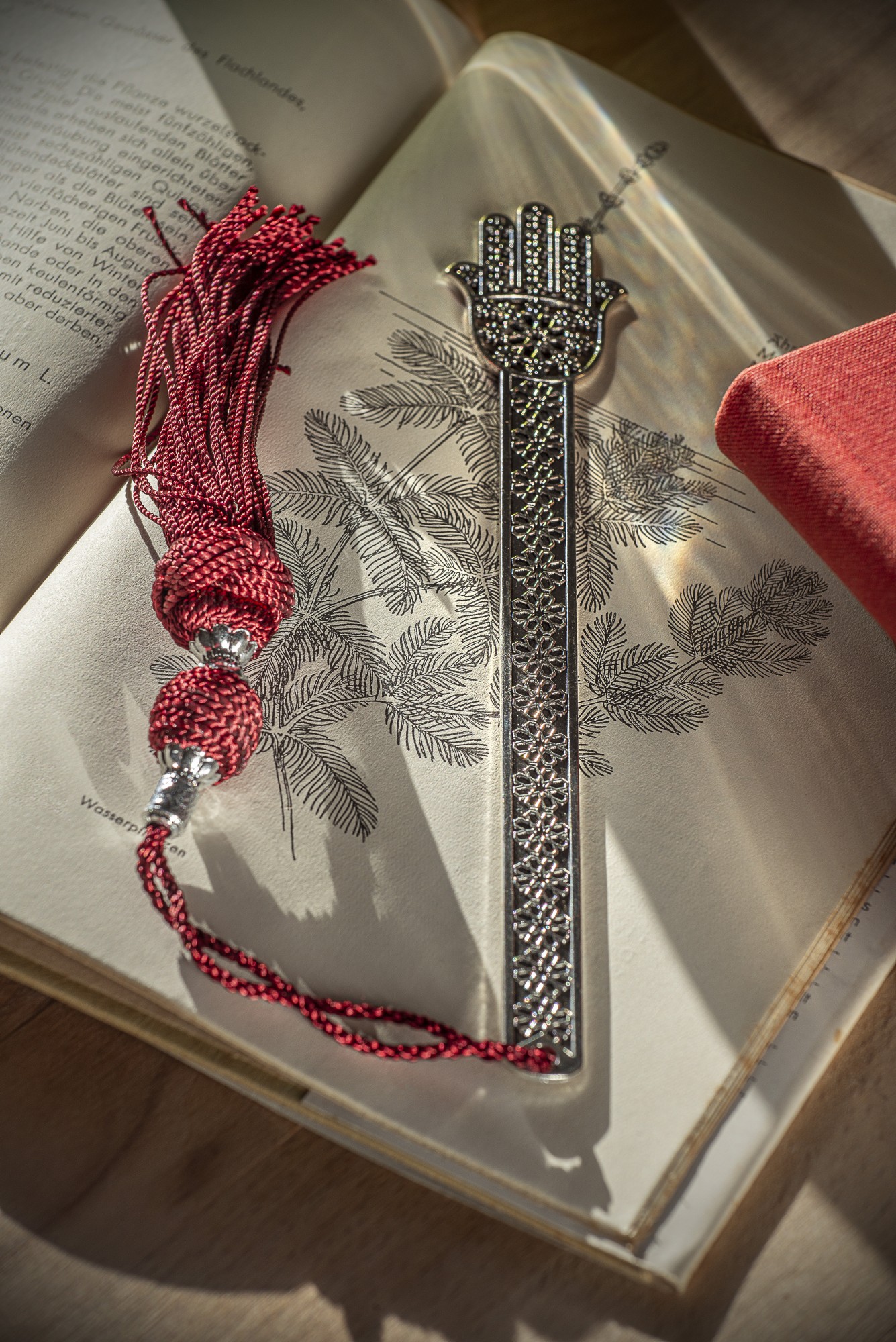 Lesezeichen 'Fatima' mit Troddel, bordeaux, L 18 cm, B 3 cm günstig bestellen