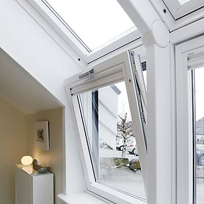 Verrière d'angle à souflet Velux VFE Tout confort bois UK35 2057 95 x h.134 cm