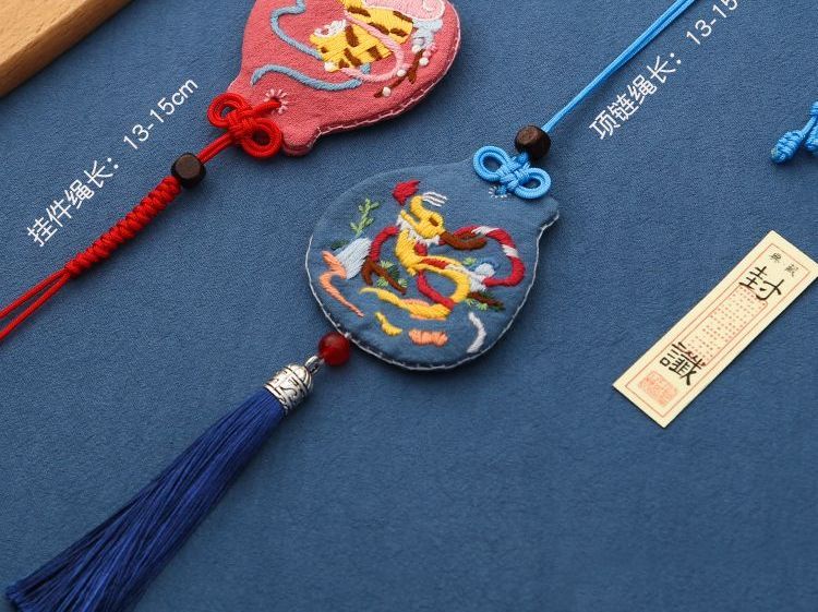 Embroidery Kingdom - Zodiac Amulet DIY borduurpakket