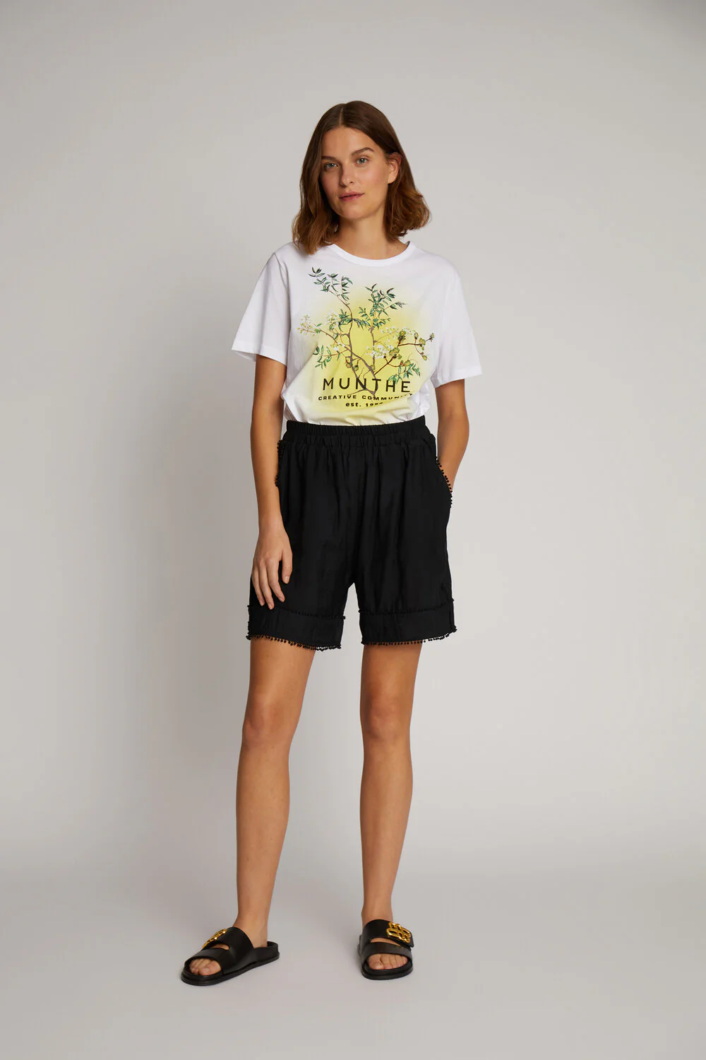 MUNTHE  Ohimo shorts - sort