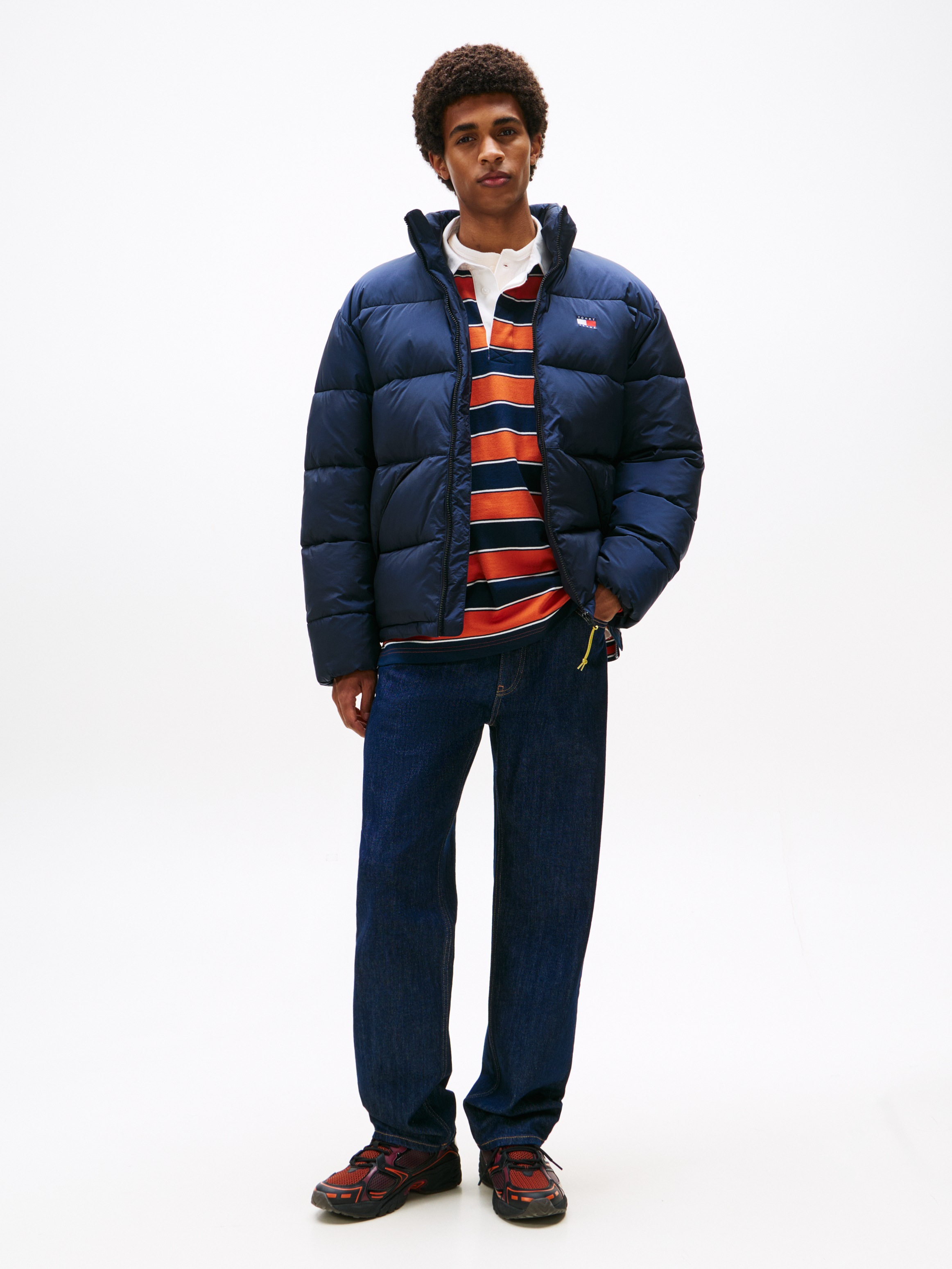 Tommy Jeans 5-Pocket-Jeans »Sonny Regular Tapered«, mit dezenter Waschung