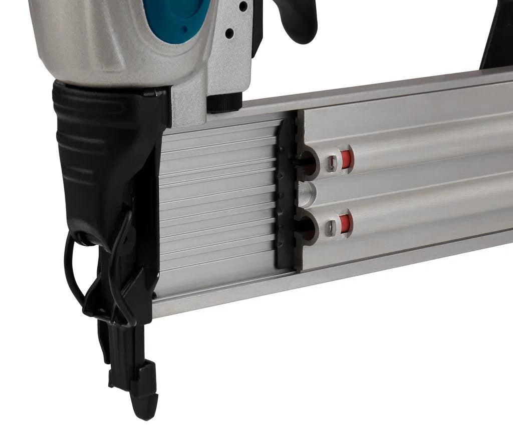 Makita AF506 8 bar Brad tacker (18 Ga) in koffer