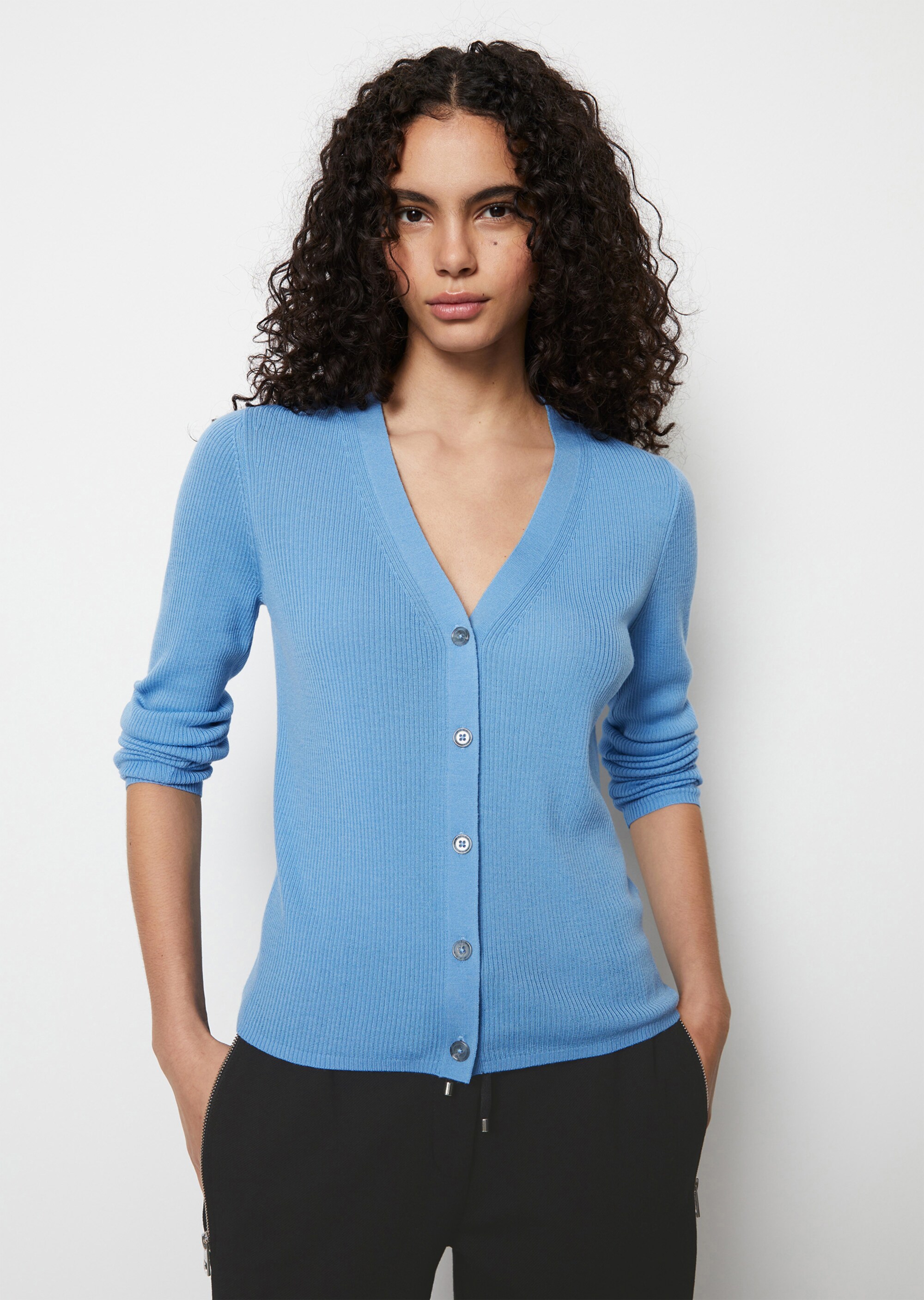 V-Neck-Cardigan slimaus softer Merinowolle