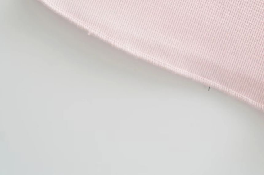 Asiris - Tanktop met V-hals en geplooide kanten rand