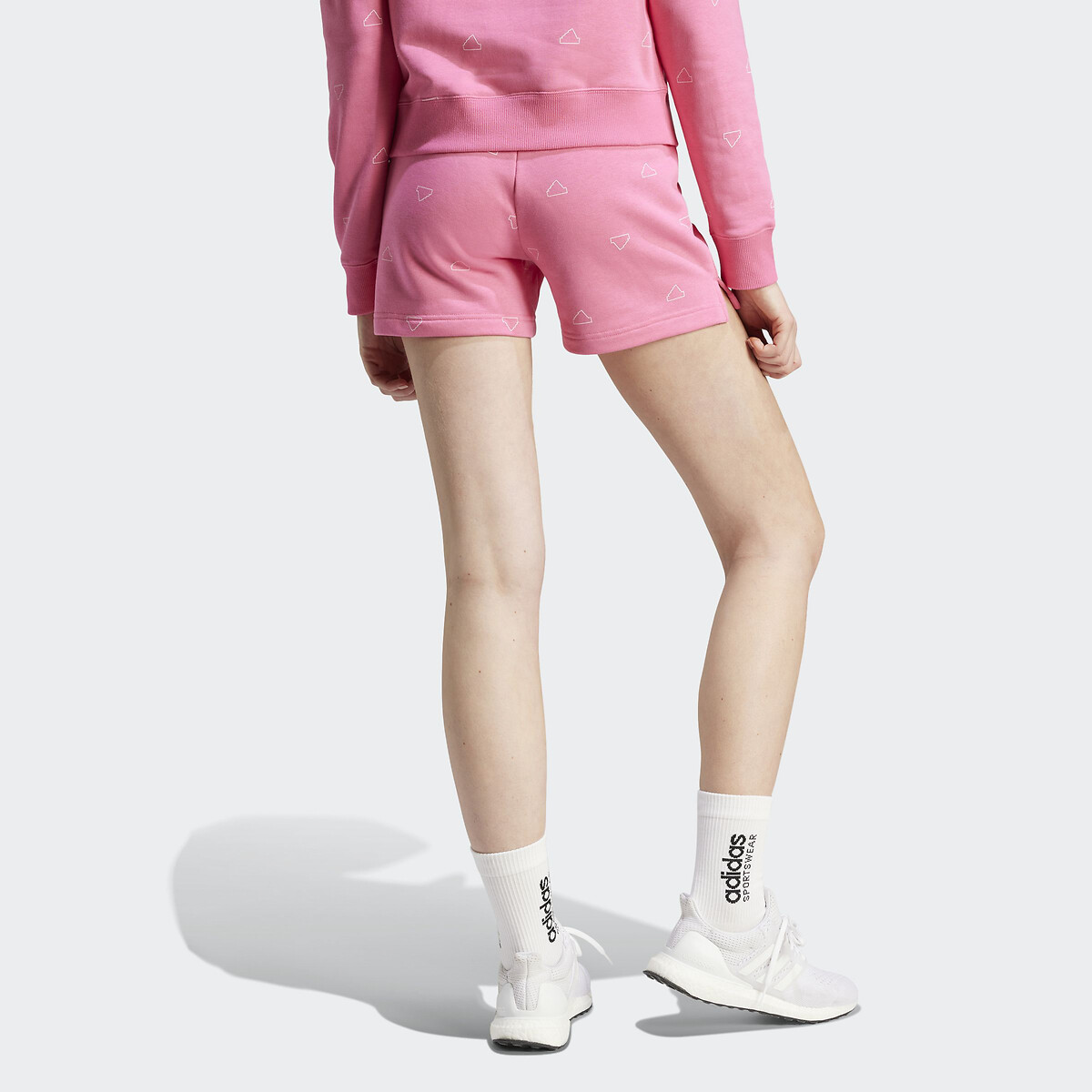 ADIDAS ROUPAS ESPORTIVAS<br>Shorts Essentials Monogram Graphic FT
