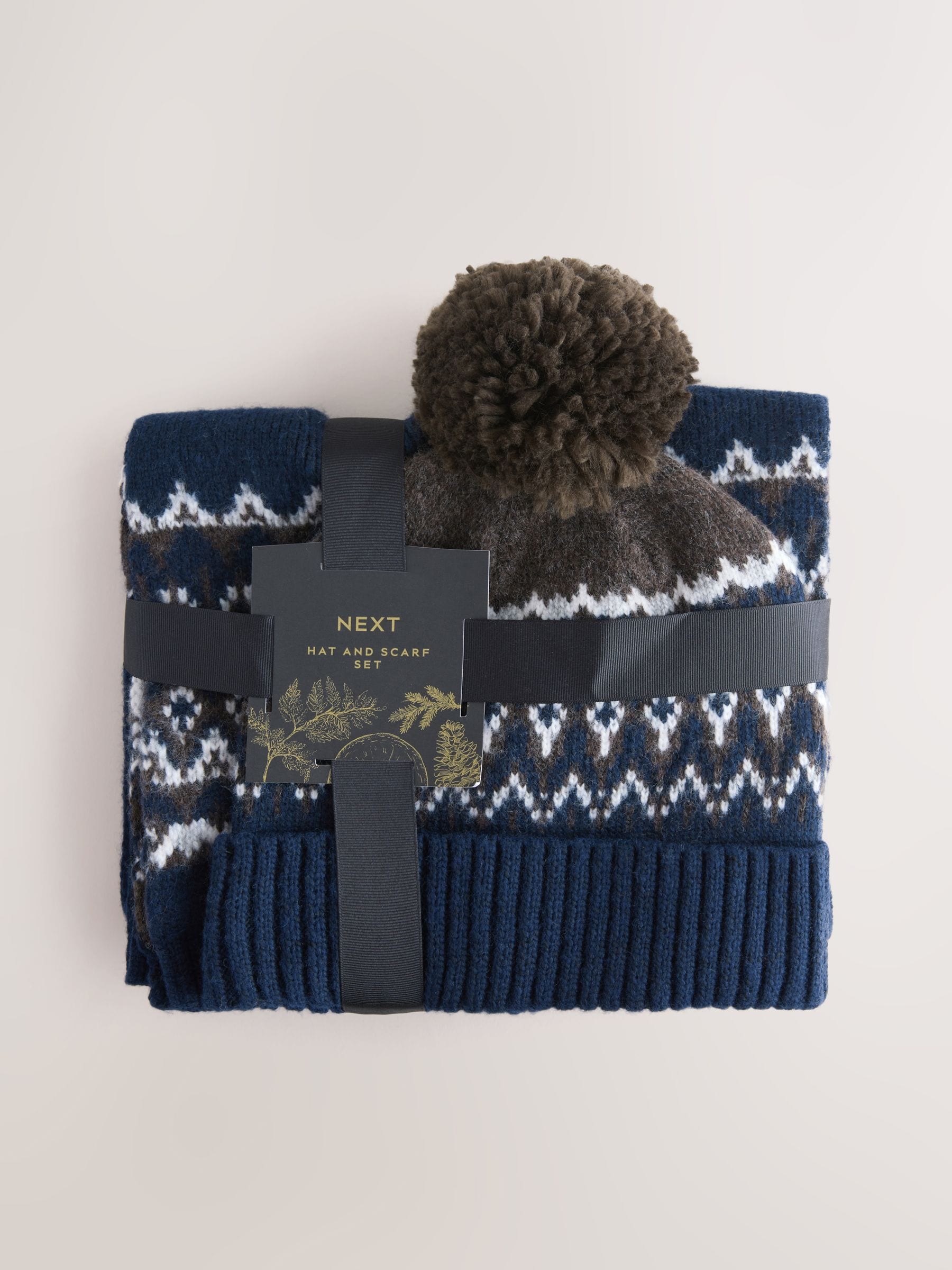 Marineblauw met fairislemotief - Bobble And Scarf Set
