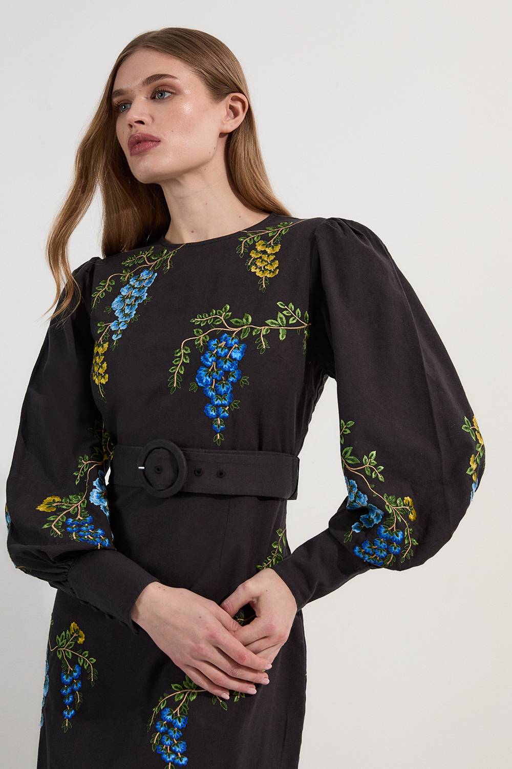 KarenMillen Robe midi tissée en lin-coton brodée de motifs floraux