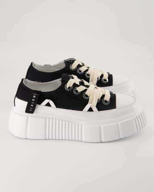 Inuikii Matilda Canvas Low 23 Sneaker in Schwarz