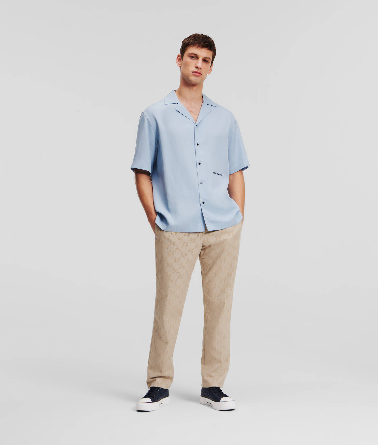 CHEMISE À MANCHES COURTES AVEC LOGO KARL