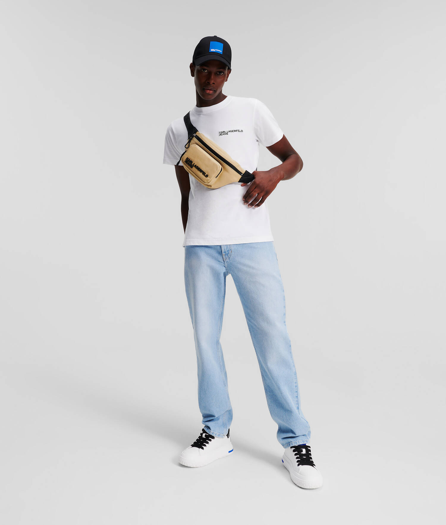 T-SHIRT AJUSTÉ AVEC LOGO KLJ