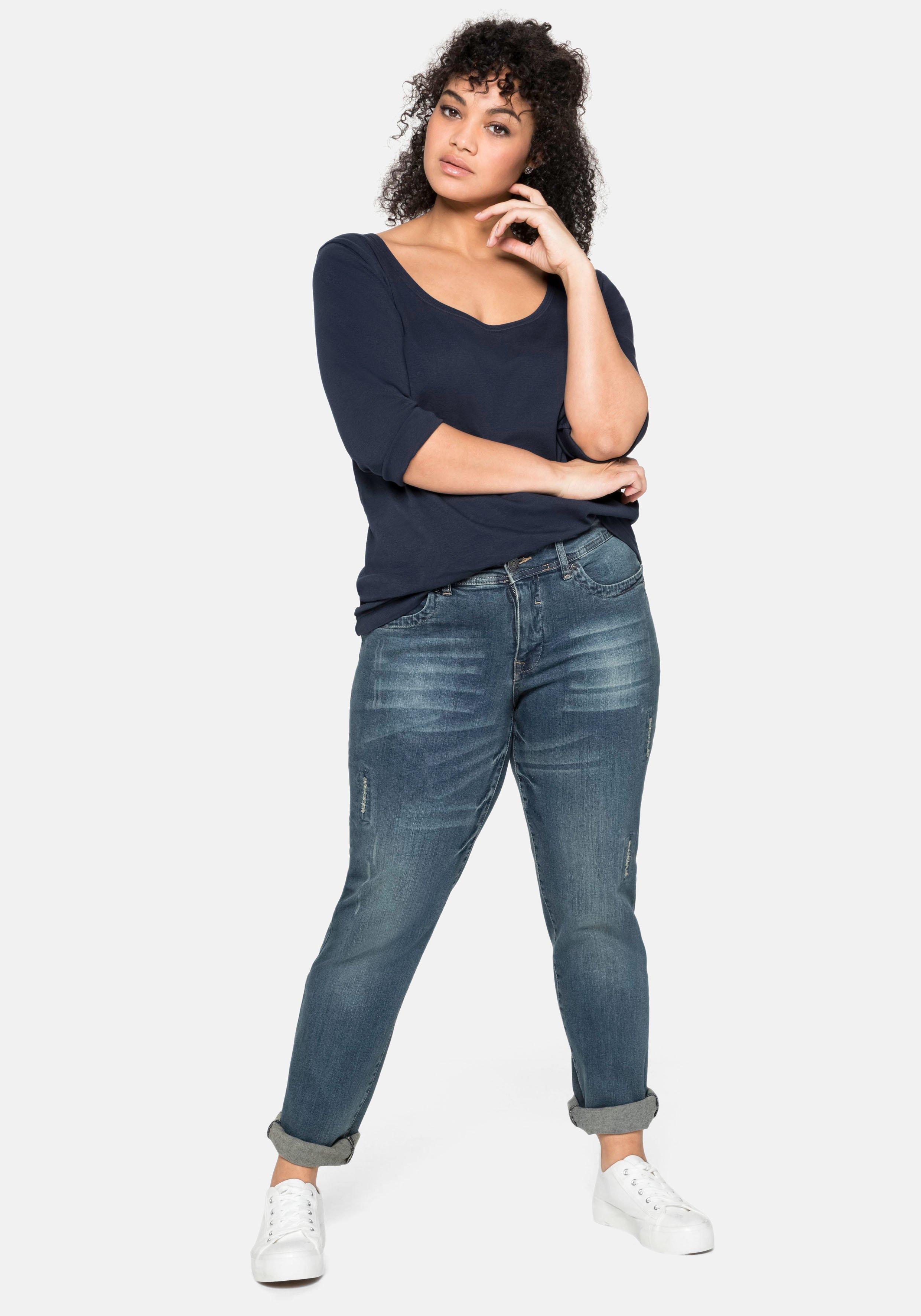 Shirt mit 3/4-Arm und weitem Rundhalsausschnitt