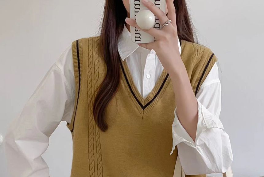 Mori Girls - V-hals contrasterende kabelgebreide trui met vest