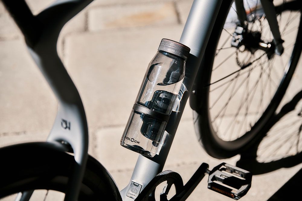 Fidlock TWIST Bottle 700 life + Bike Base kaufen | Bike-Discount