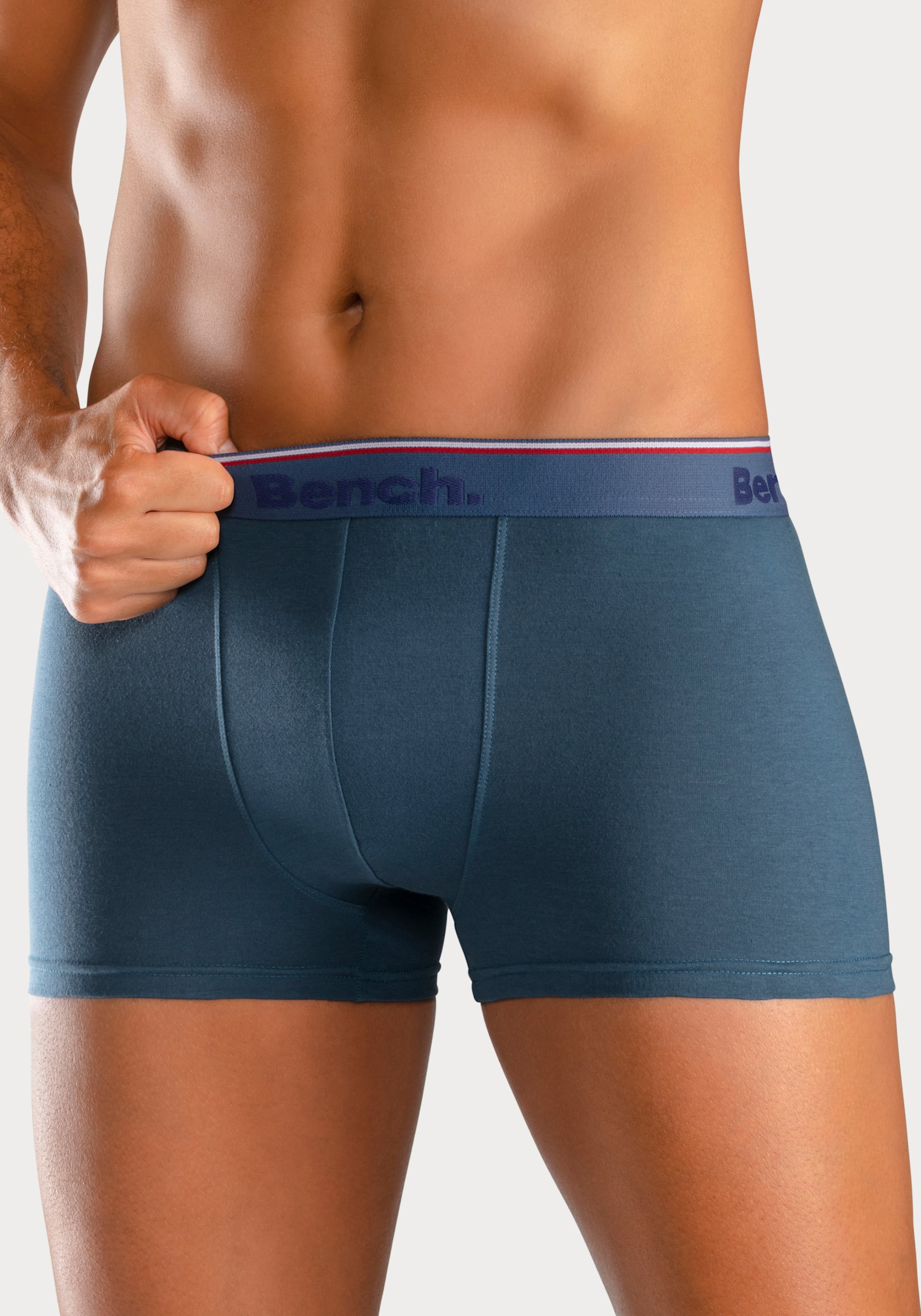 Bench. Boxer in navy, blau