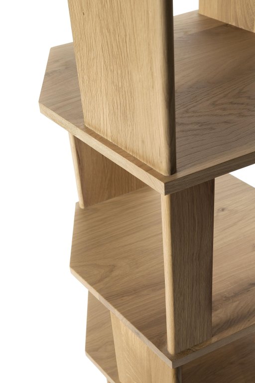 Ethnicraft Stairs boekenkast naturel eiken