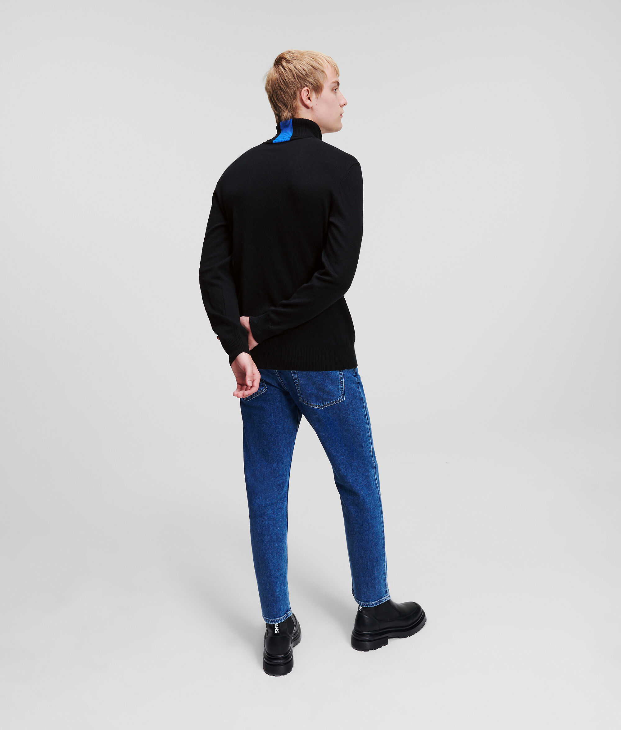 PULL COL ROULÉ LÉGER KLJ