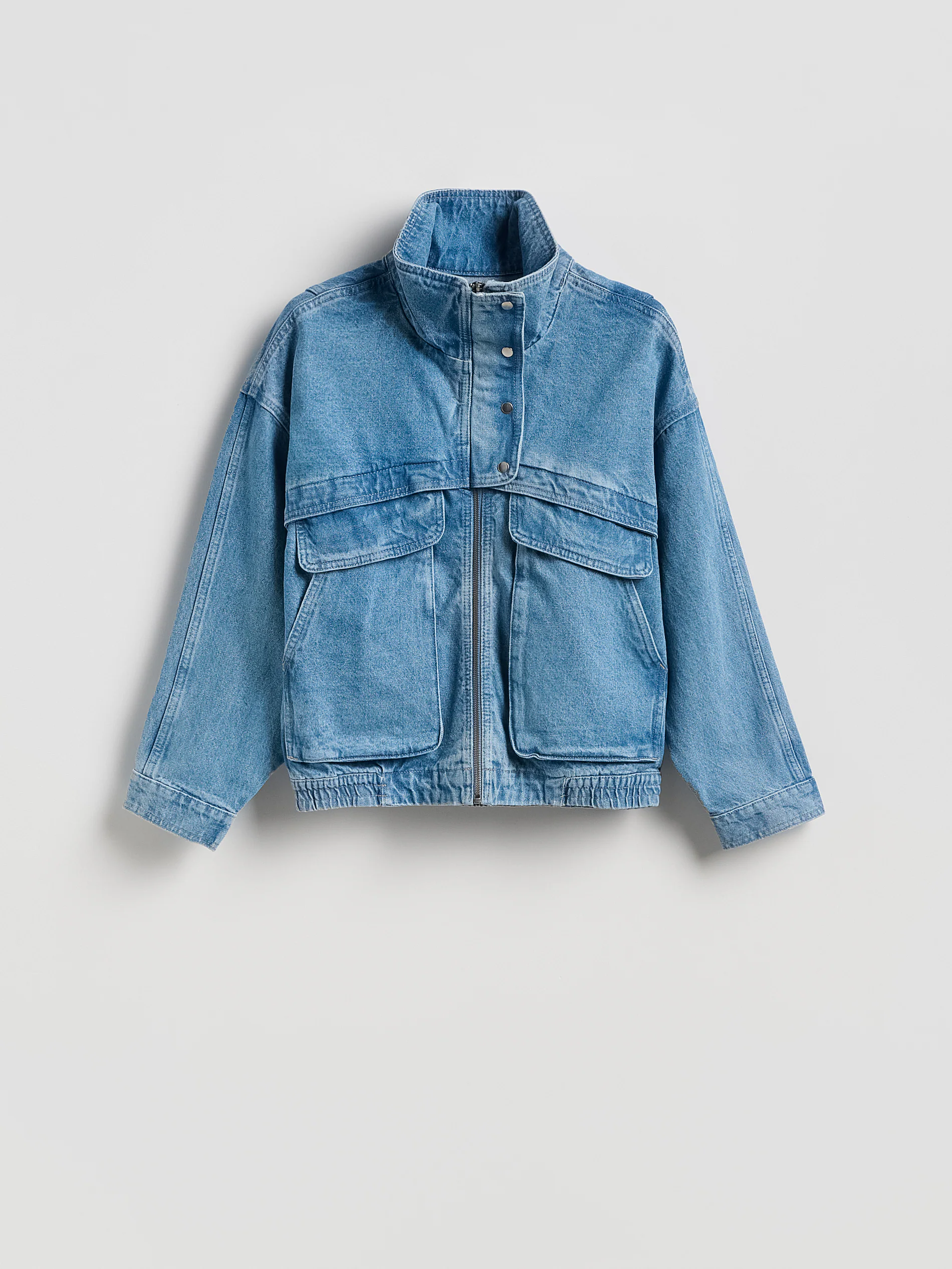 Denimjacke mit Stehkragen