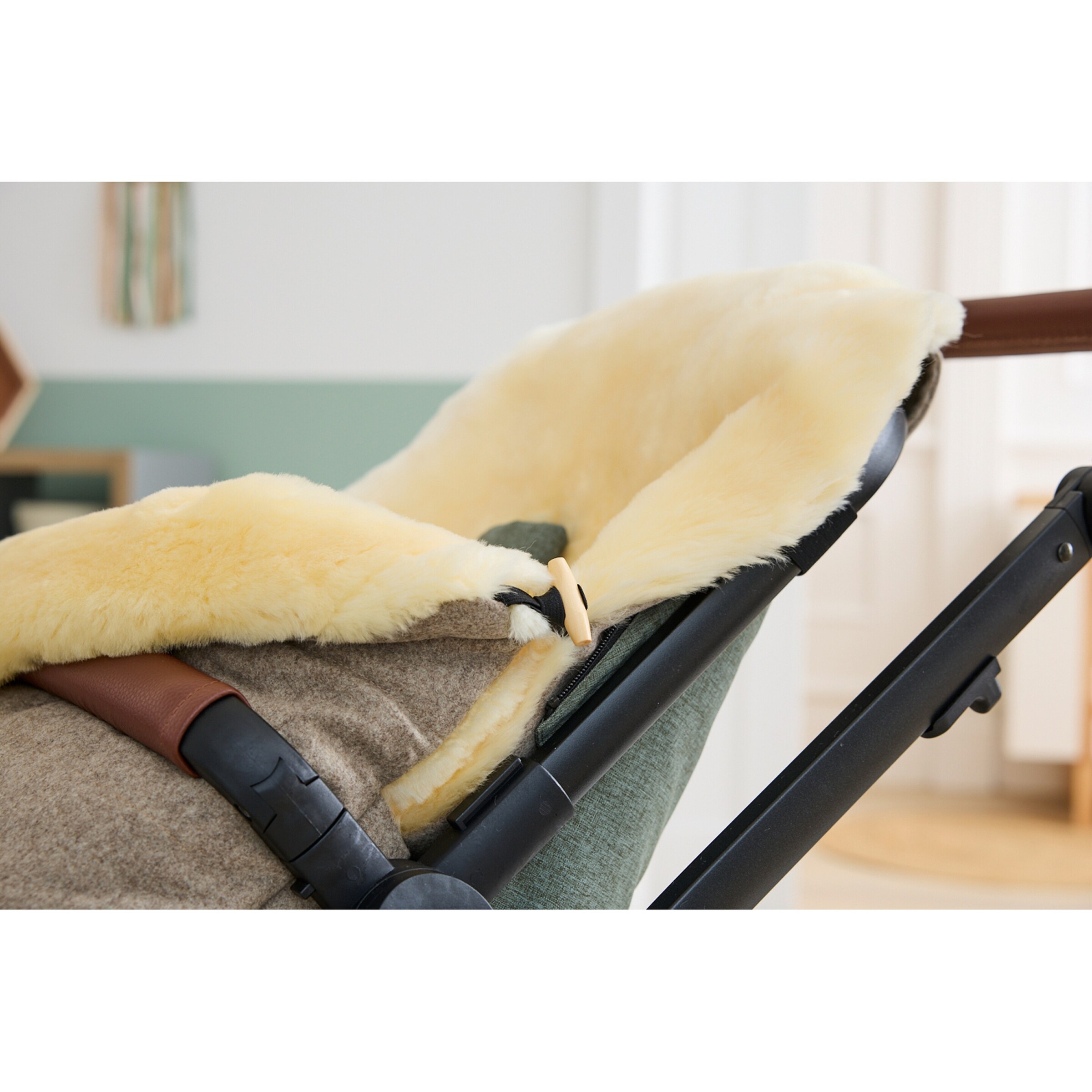 babycab Winterfußsack Lammfell Lille Wool für Kinderwagen, Buggy braun