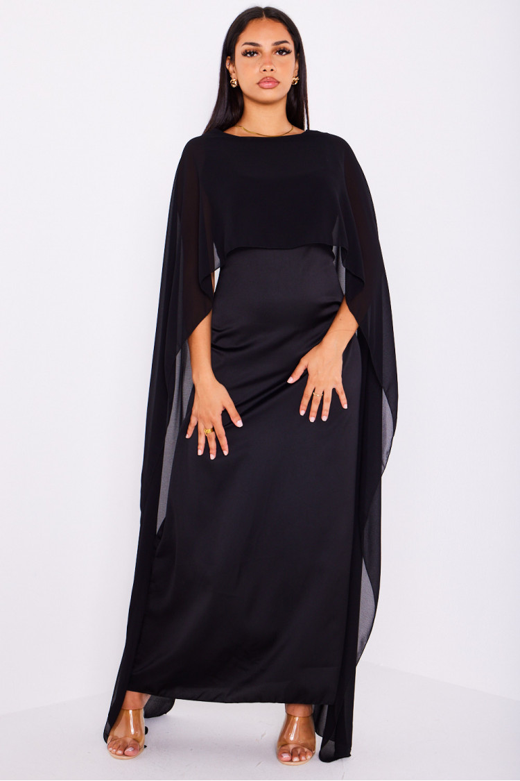 Robe noire ample satinée à empiècement voile