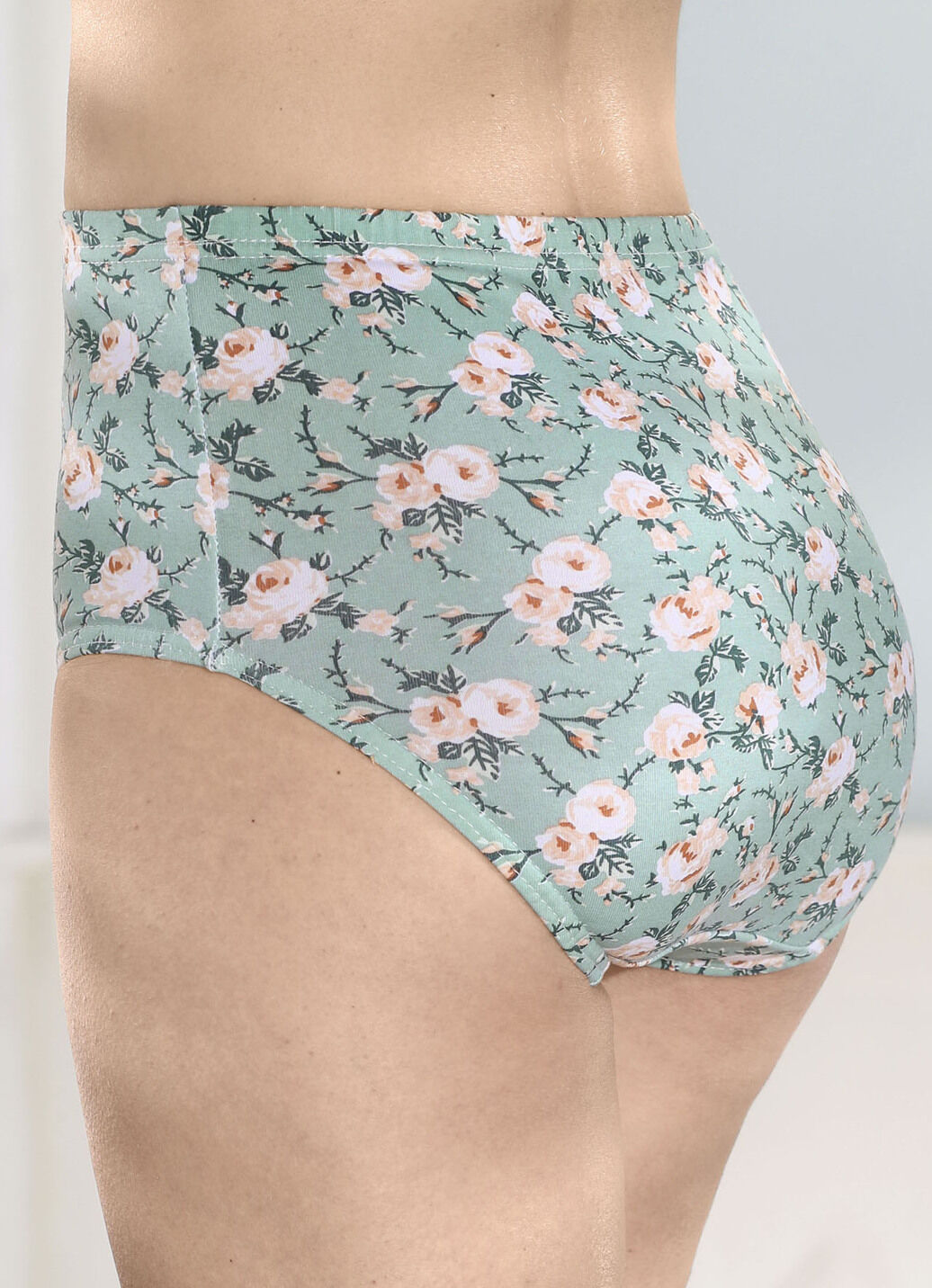 Viererpack Slips mit hübschem Blumendessin