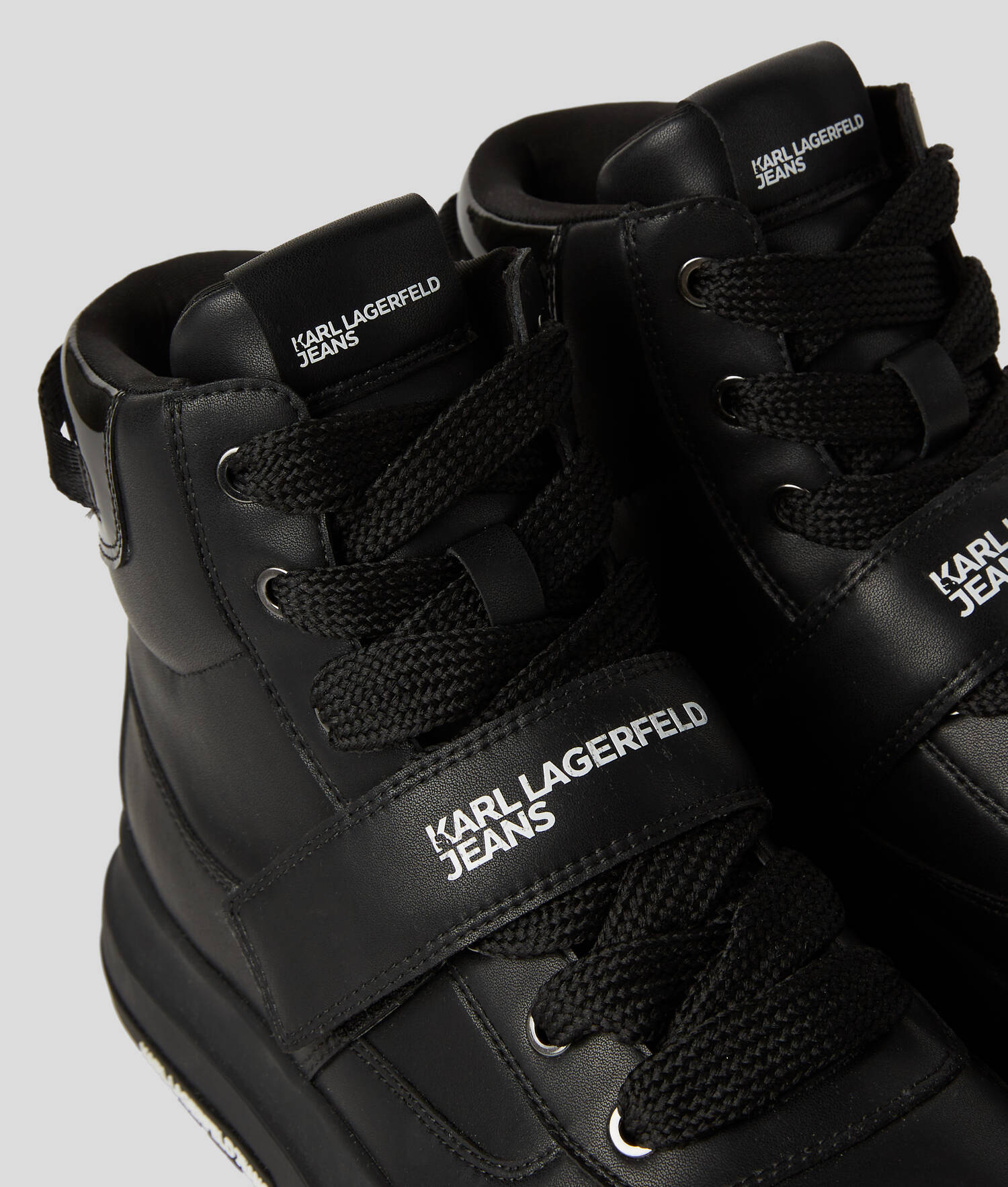 BASKETS MONTANTES KLJ KUP