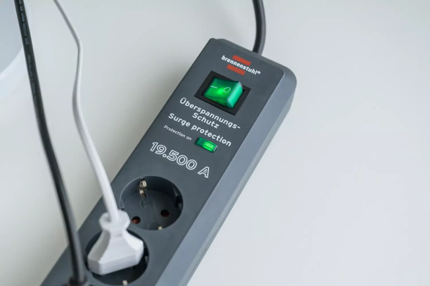 Brennenstuhl 1159540366 6 voudige Stekkerdoos met overspanningsbeveiliging - 3500W - 2m
