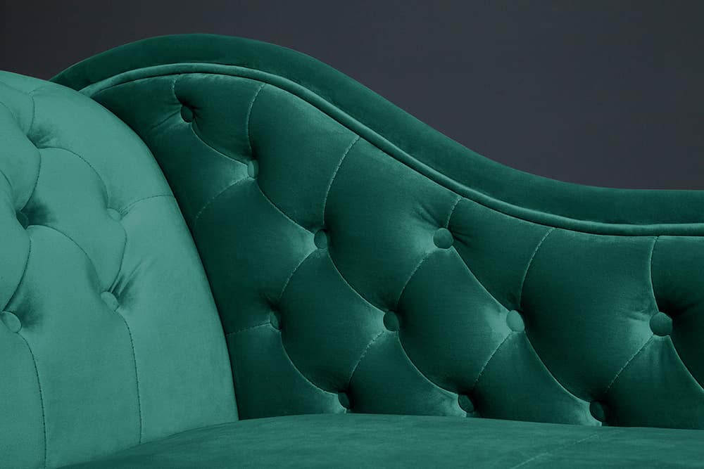Design Récamière CHESTERFIELD 170cm smaragdgrün Samt Knopfheftung Nietenbesatz