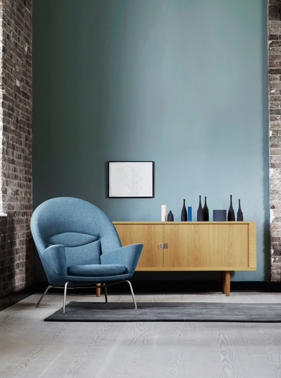 Carl Hansen & Son CH825 dressoir geolied walnoot houten poten