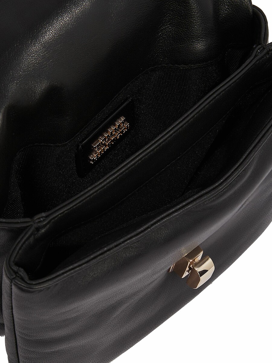 TOMMY HILFIGER<br>Bolsa de ombro com corrente em couro macio com acabamento cruzado
