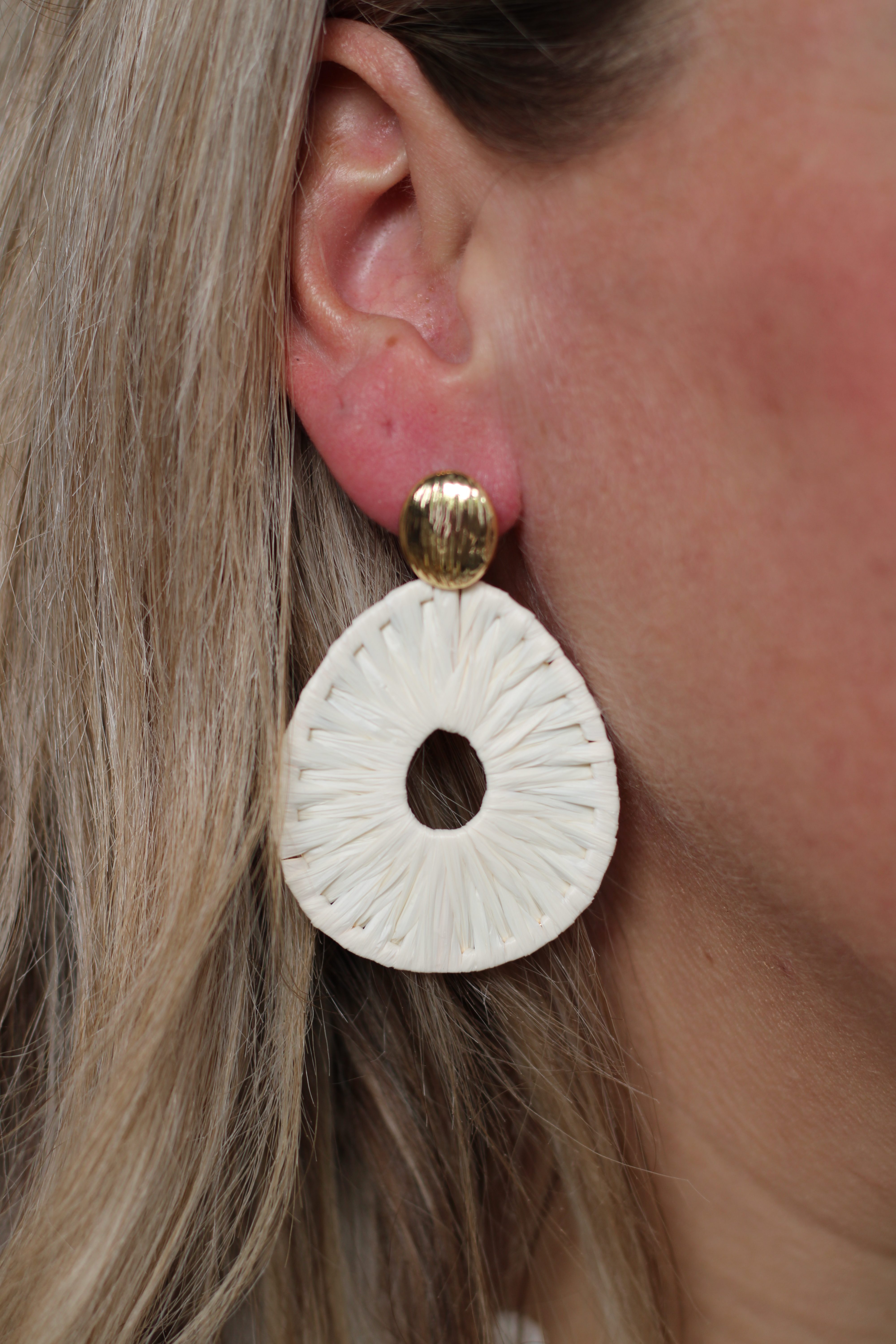 Ecru Raffia Oorbellen - Goud