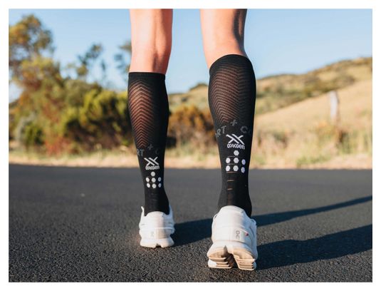 Paire de Chaussettes Compressport Full Socks Oxygen Noir
