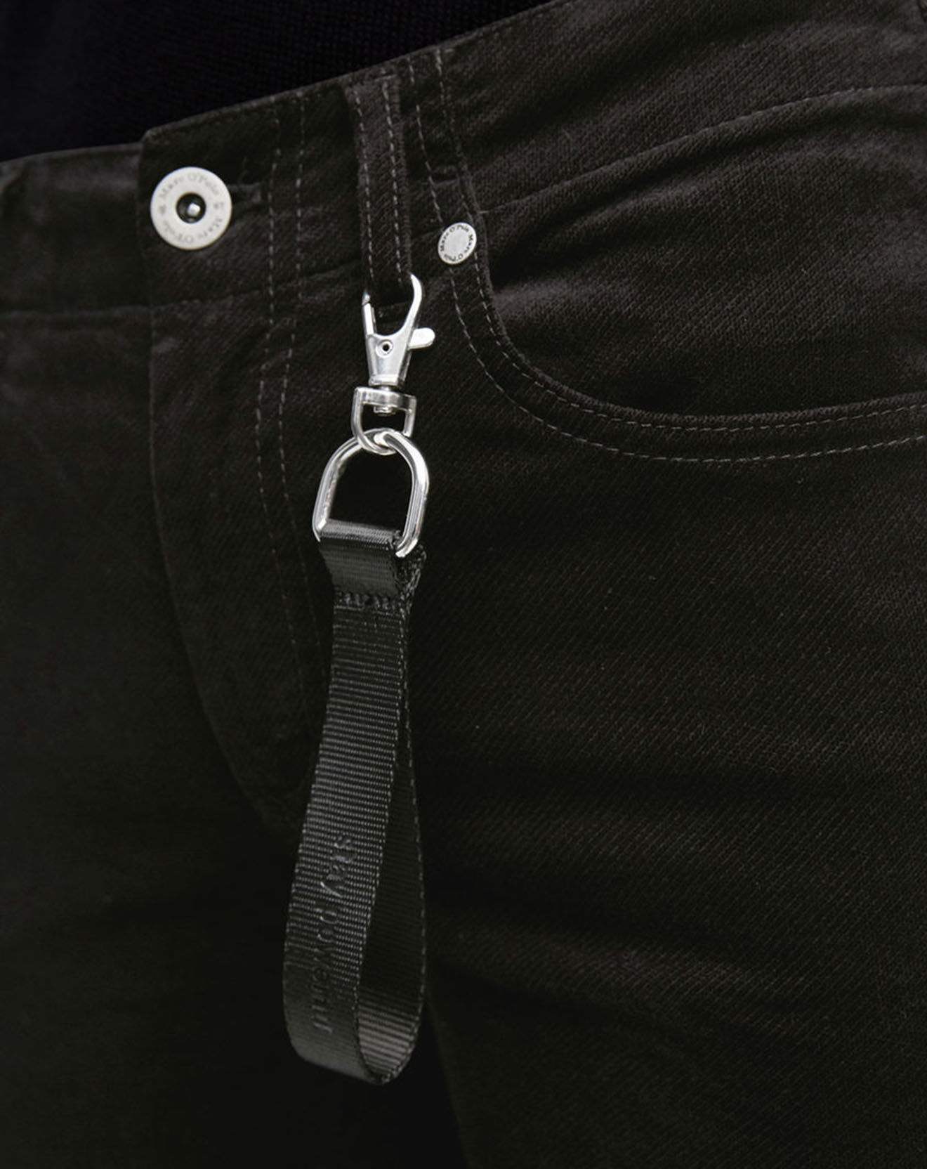 Marc O'Polo Pantalon en Velours de coton bio Slim Mavas noir