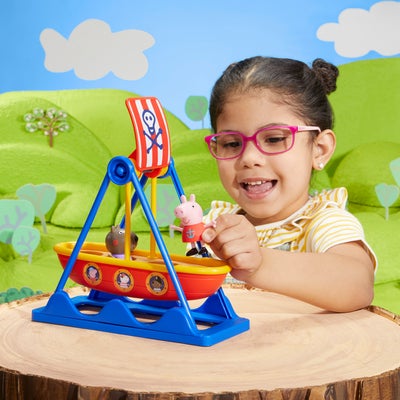 Hasbro Peppa Gris Lekesett Sjørøverkarusell med Figurer