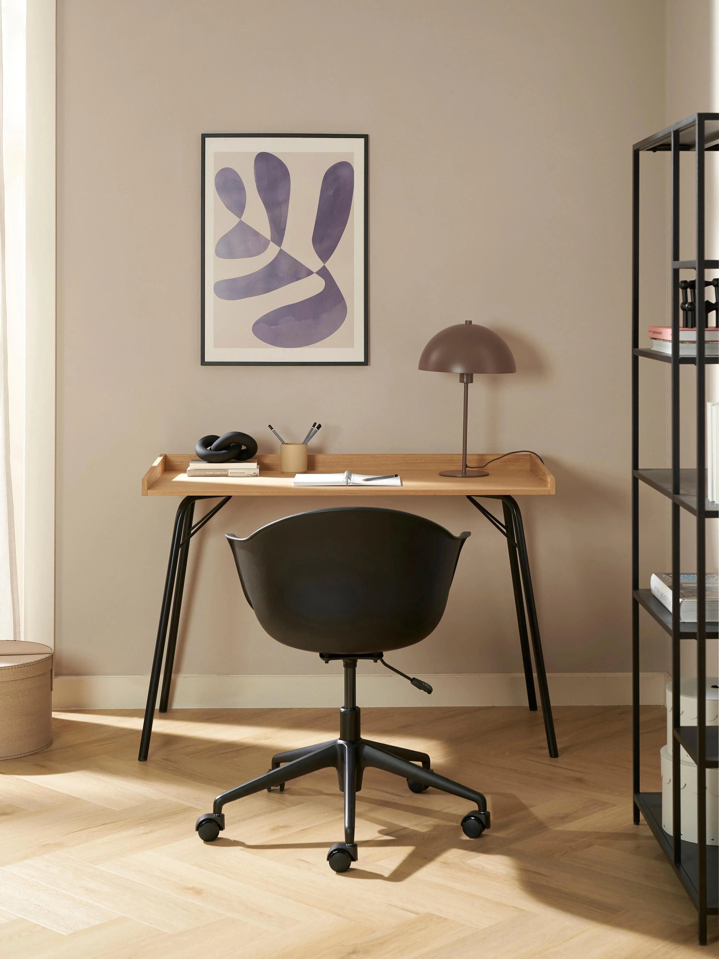 Bureau Rayburn met eikenhoutfineer