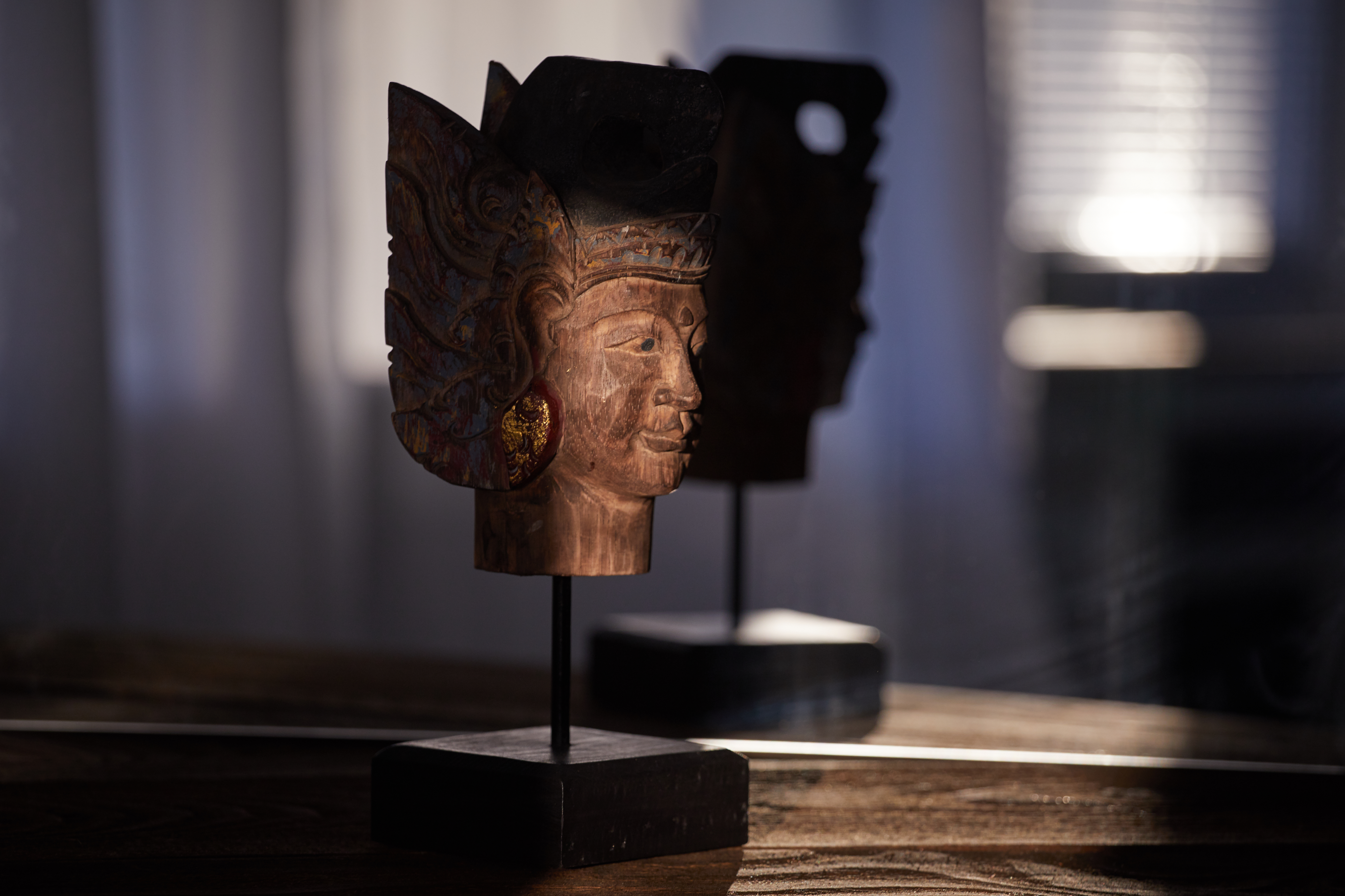 Skulptur 'Sita' auf Sockel, multicolor, H 31 cm, B 14 cm, T 11 cm von fischer's lagerhaus