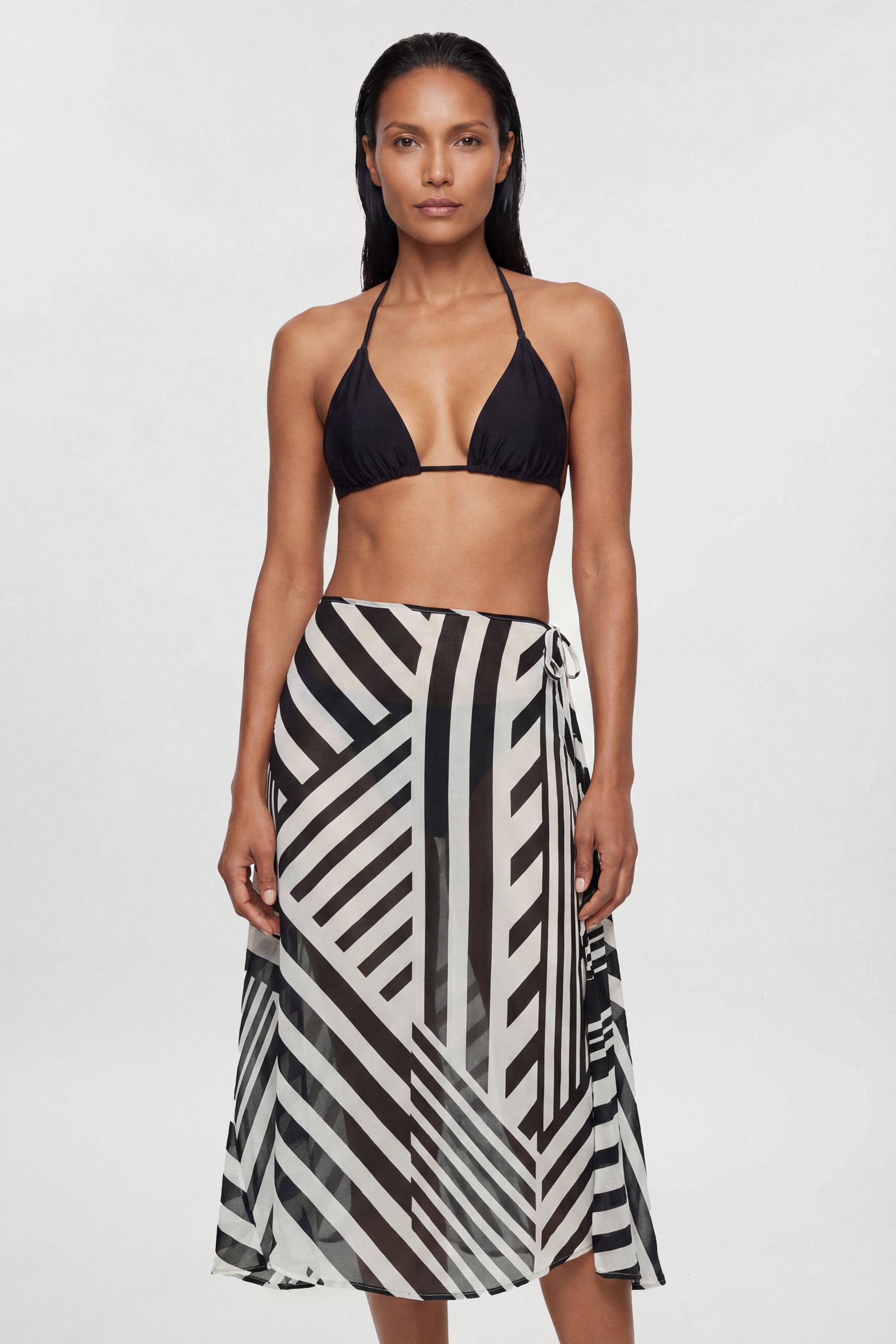 KarenMillen Jupe De Plage En Georgette De Viscose À Rayures Monochromes