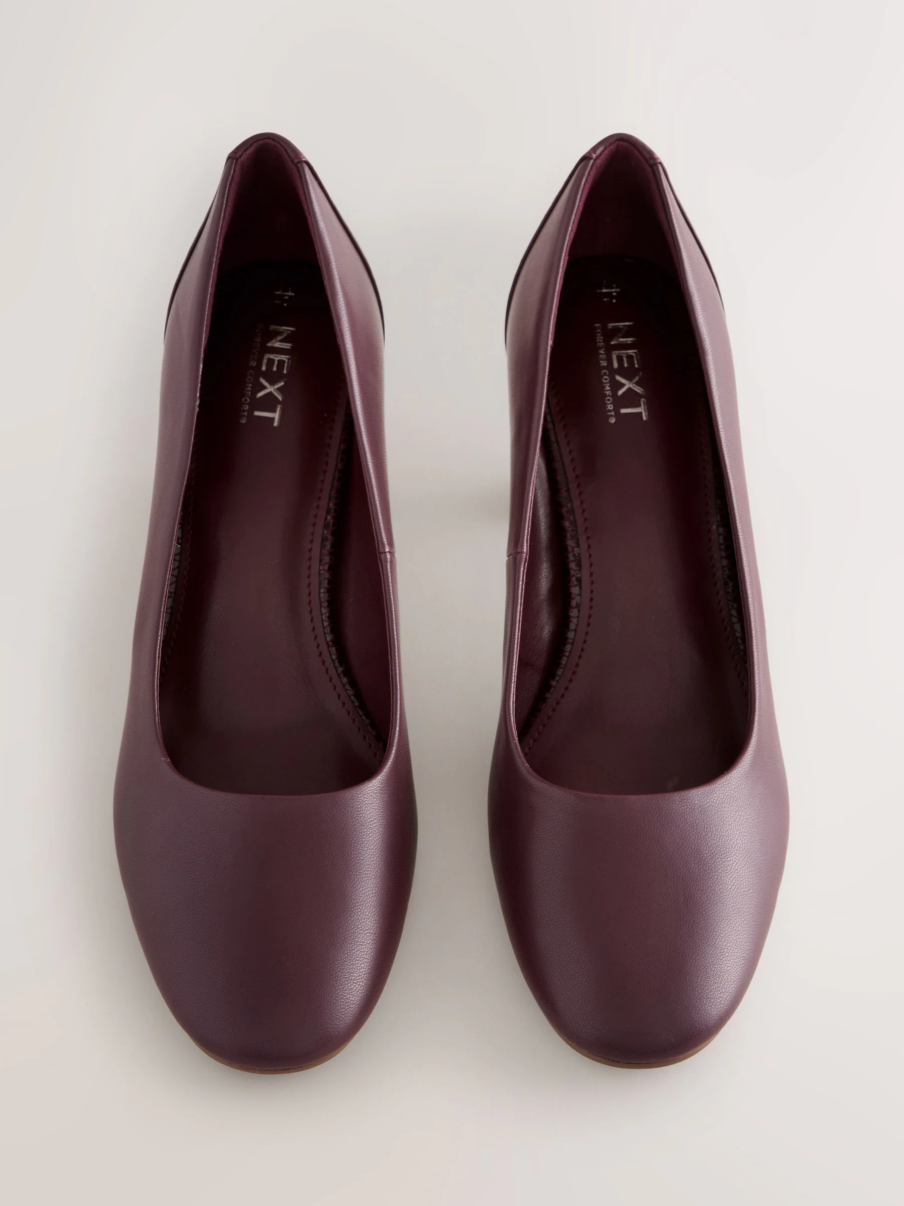 Bordeauxrood - Forever Comfort® Round Toe Block Court Heels