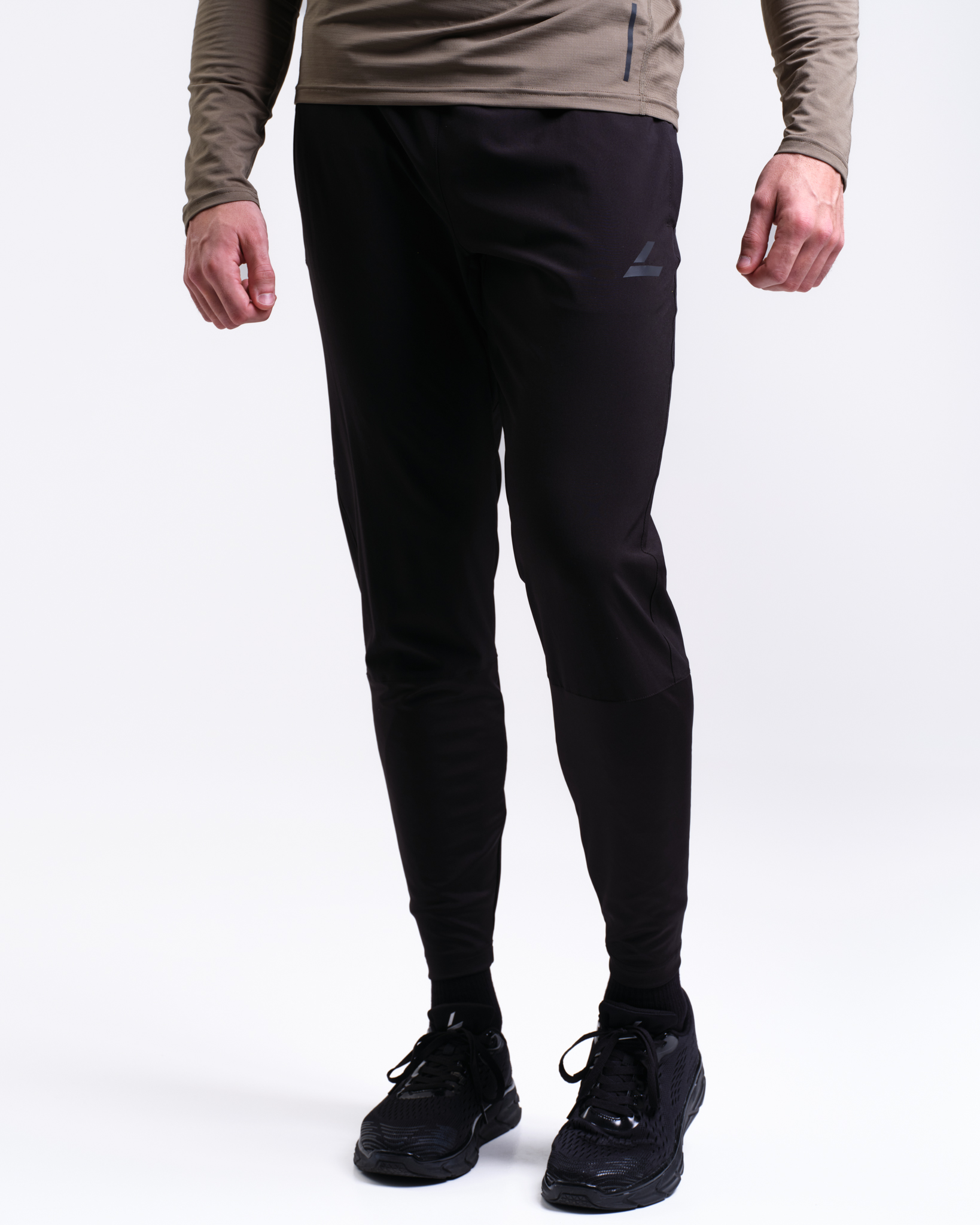 LEVITY Core Hybrid Pants M Black
