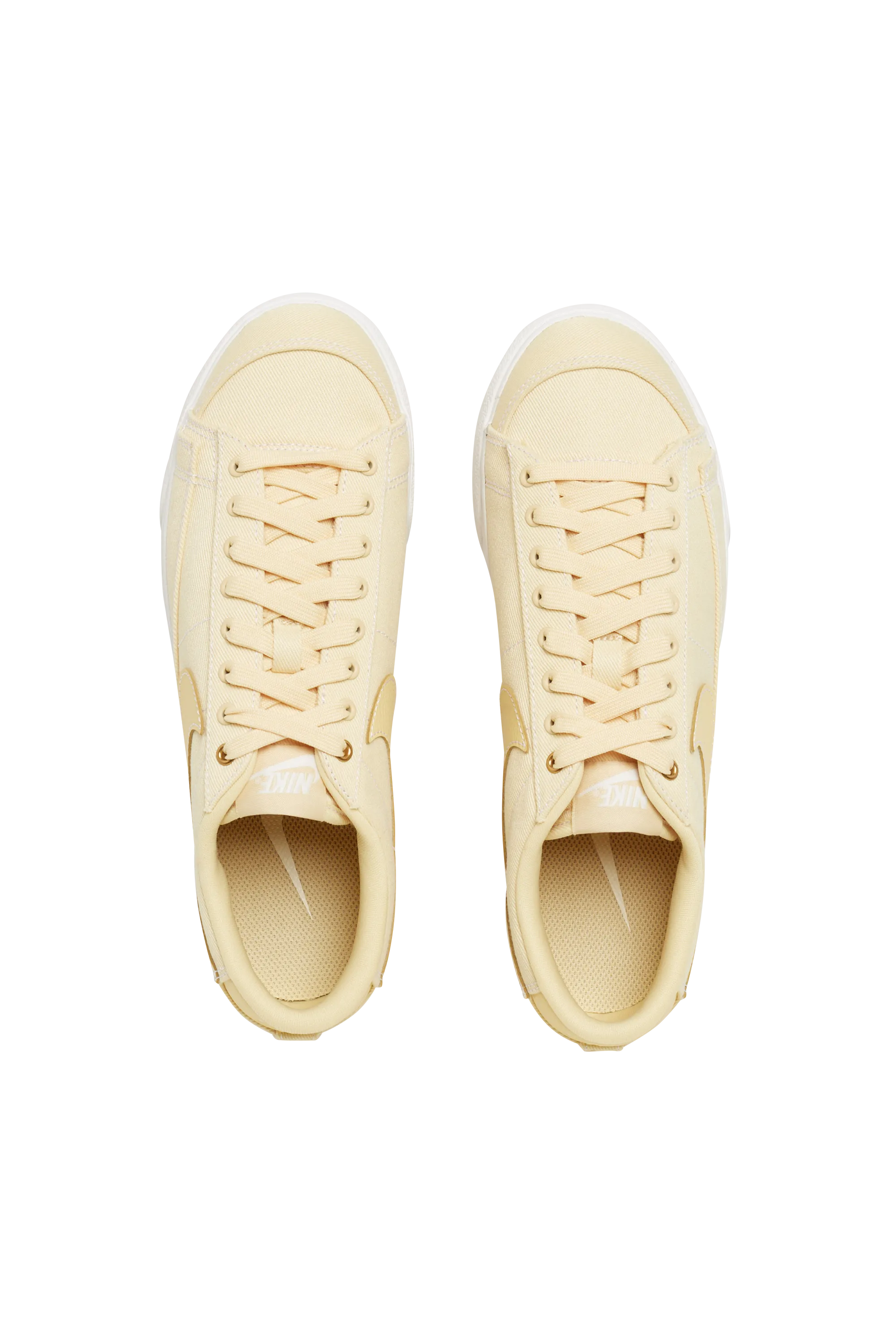 NIKE Baskets BLAZER LOW PLATFORM CNVS Beige