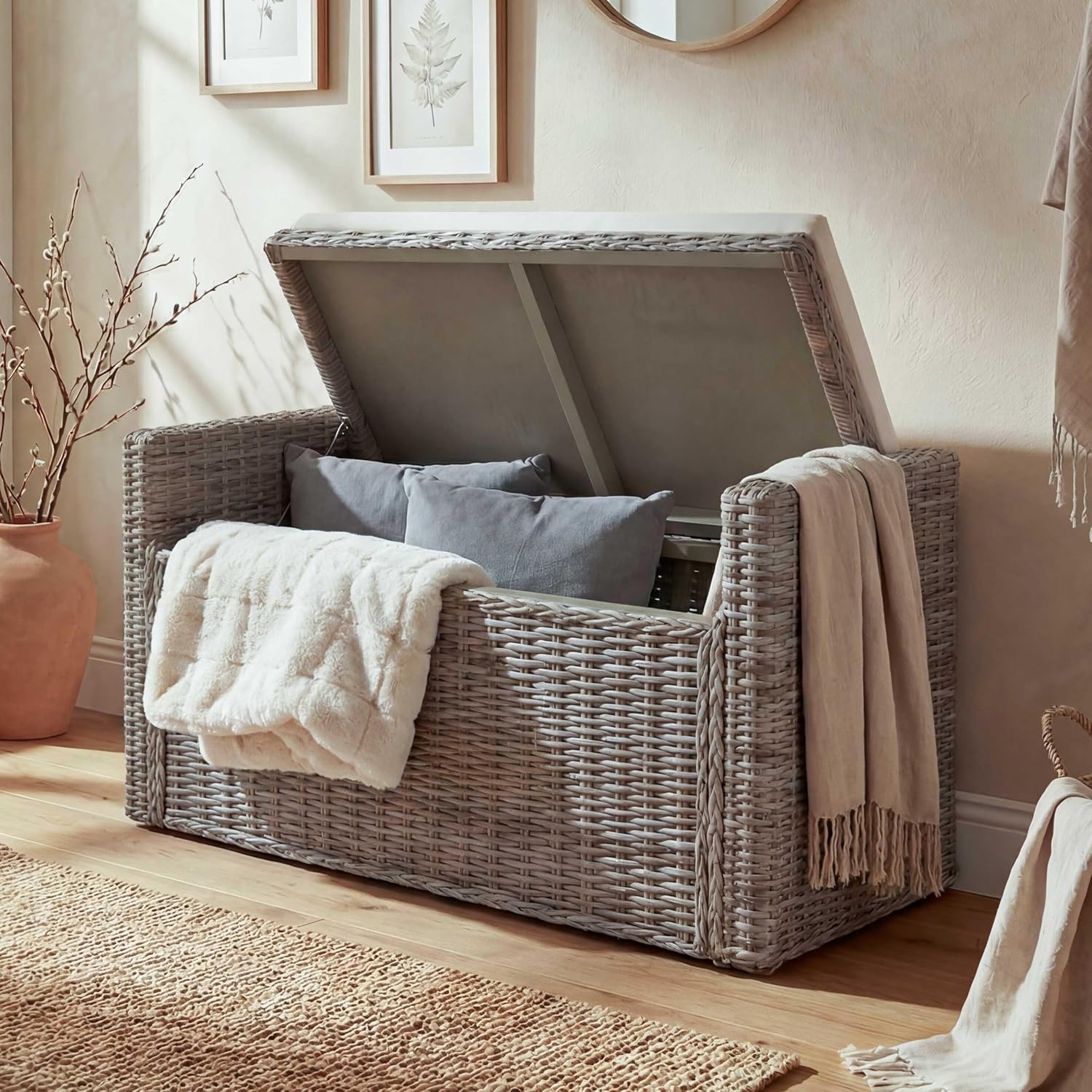 Mendler Aufbewahrungstruhe M92, Truhe Sitzbank Garderobenbank, Kissen Kubu Rattan 88cm - grau-braun