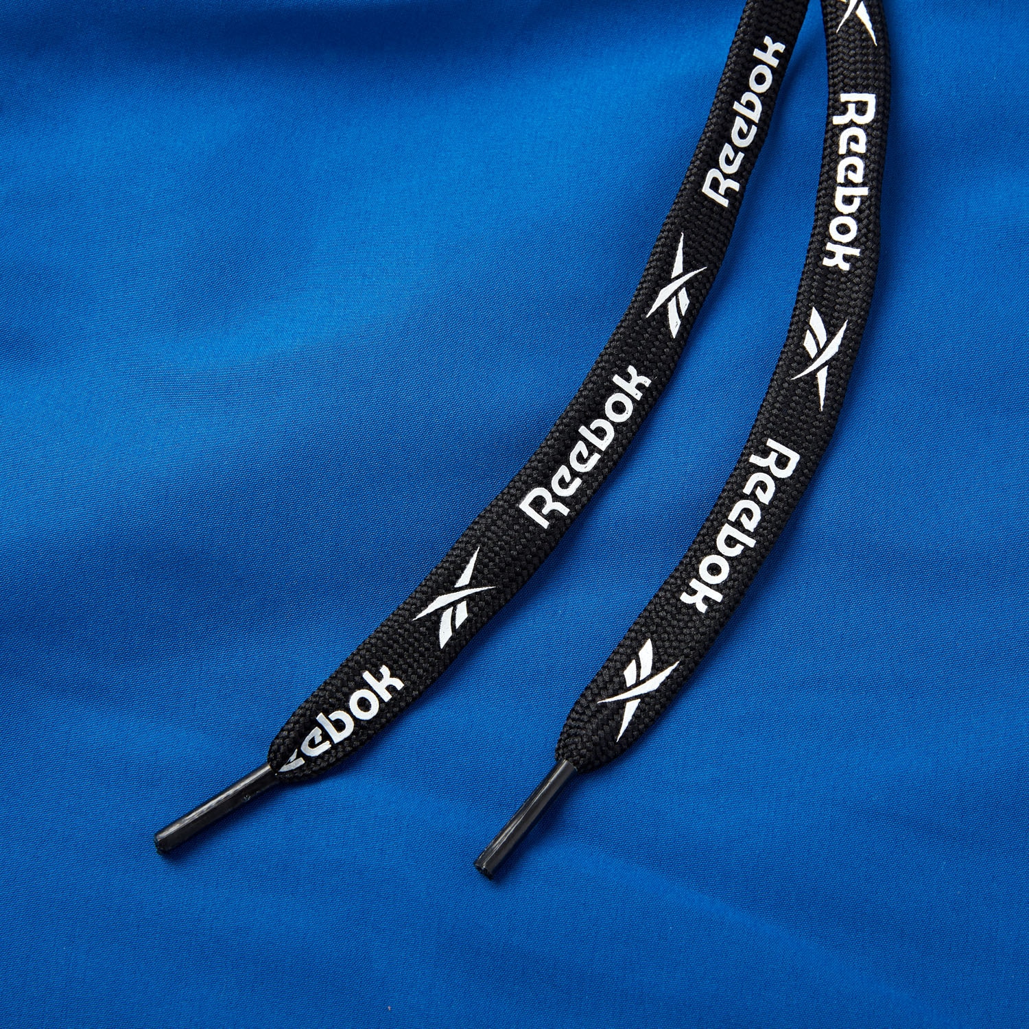 Reebok Badeshorts »Clayton«, 1 Stk. mit Kordelzug und elastischem Bund, mit Logo, schnell trocknend, basic