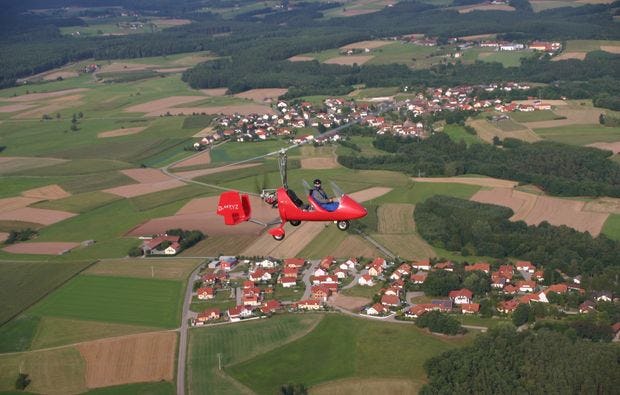 Tragschrauber-Rundflug ab Weiden in der Oberpfalz als Geschenk