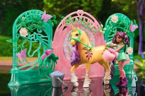 Unicorn Academy Ava & Leaf Stall Playset